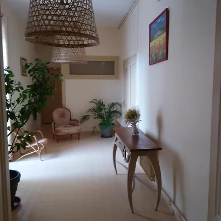 Cafe De Paris 2* Lesparre-Médoc