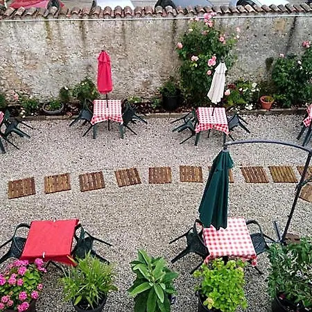 Hotel Cafe De Paris Lesparre-Médoc